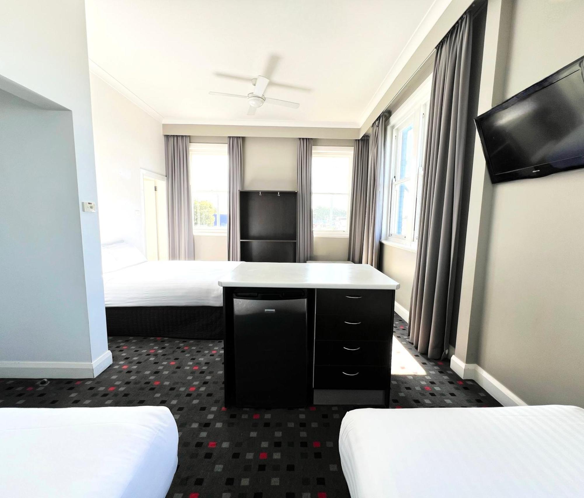 The Sunnyside Tavern, Broadmeadow Newcastle Room photo